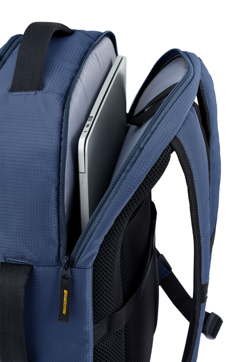 ULTIMATE ACCESS 4DLX Ultimate Access 4 DLX 16'' Laptop Travel Backpack