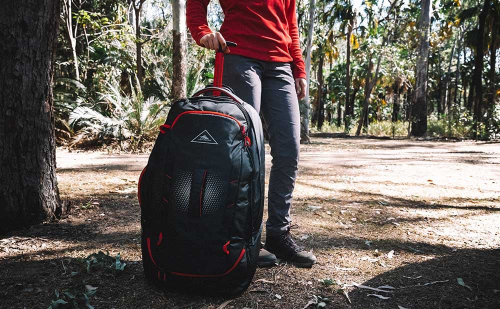 Composite Composite V4 Wheeled Duffle 84 cm